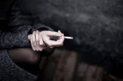 心情不好的時(shí)候，連周圍的笑聲都覺得討厭